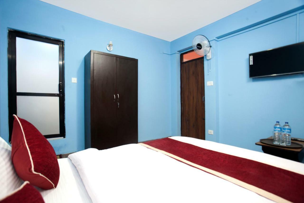 Hotel Crossroads Kathmandu Exterior foto