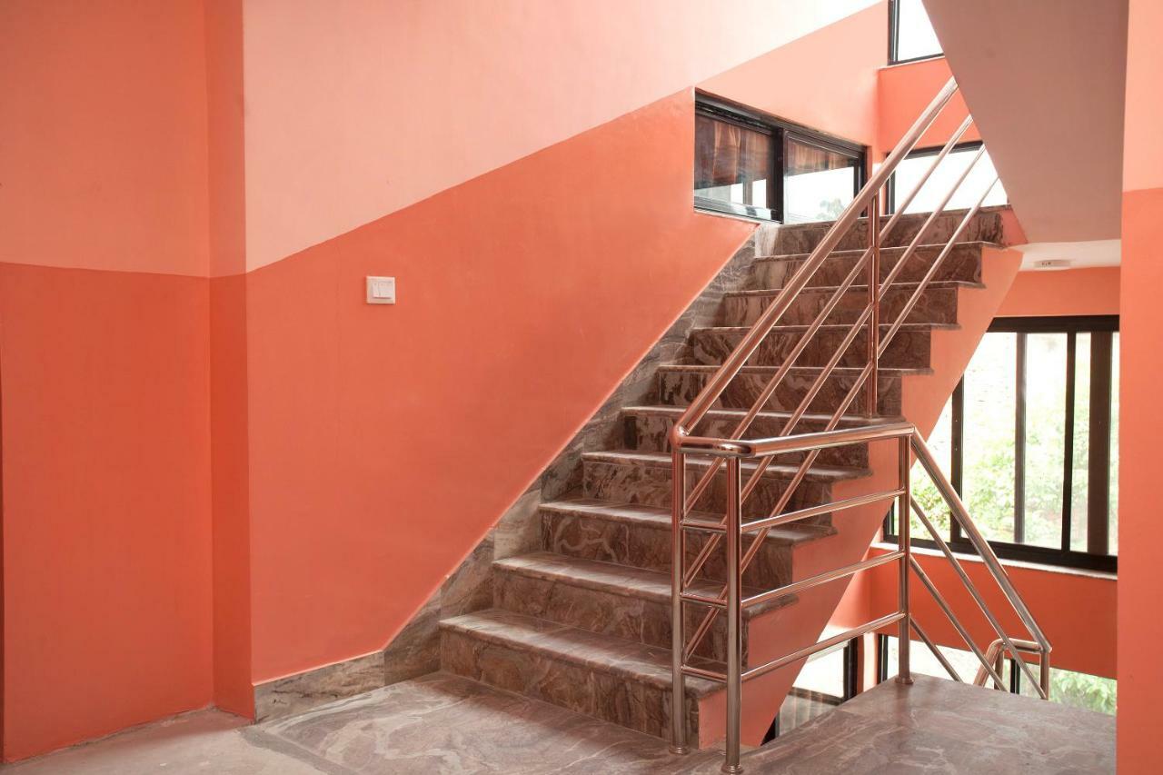 Hotel Crossroads Kathmandu Exterior foto